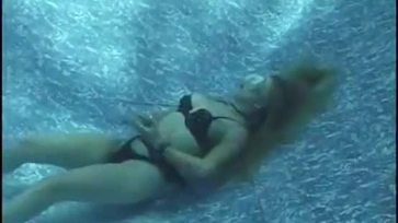 Mermaid Maggie Underwater Stripping