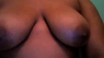 Scerna en webcam teniendo orgasmo y venida